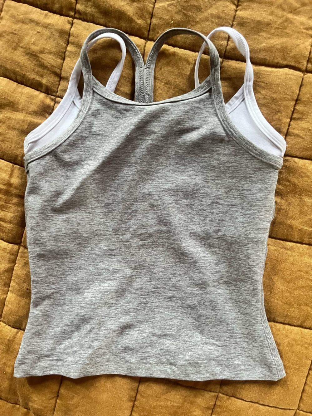 Beyond Yoga layered sports bra tank xxs